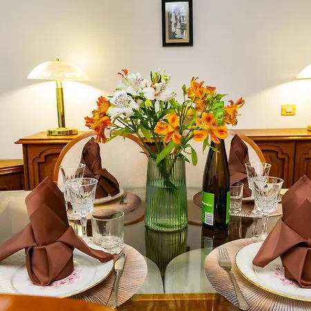 Апартамент Retro-lux 2br In Kapana Old Town View