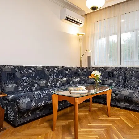 Апартамент Retro-lux 2br In Kapana Old Town View *