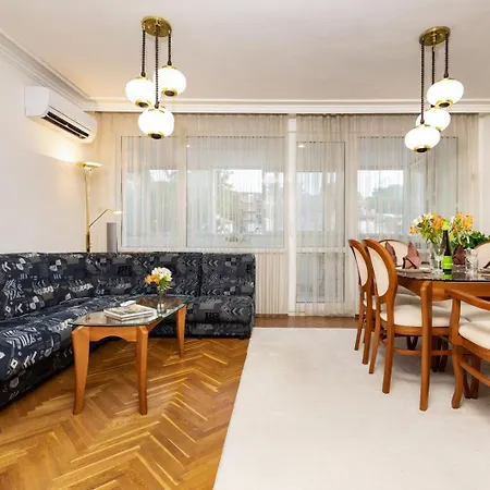 Retro-lux 2br In Kapana Old Town View Пловдив