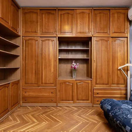 Retro-lux 2br In Kapana Old Town View Апартамент